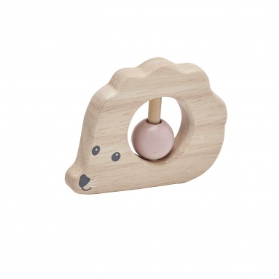 Chocalho de madeira em forma de ouriço com uma conta cor-de-rosa