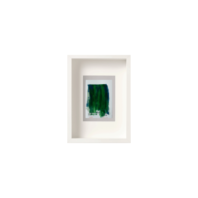 Quadro decorativo com pintura abstrata verde e azul em moldura branca