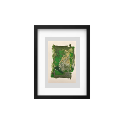 Quadro com pintura abstrata verde e bege em moldura preta