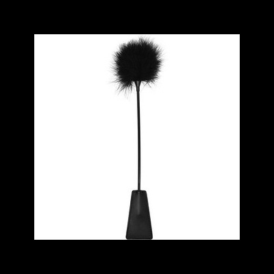 Pulverizador preto com penas negras sobre fundo branco