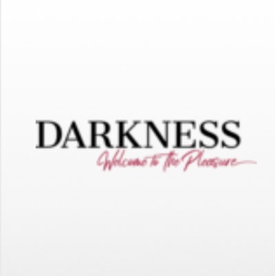 Texto 'DARKNESS Welcome to the Pleasure' sobre fundo branco