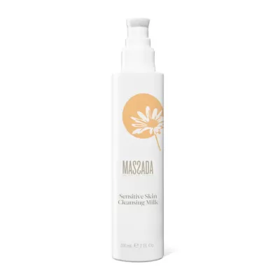 Frasco branco com doseador de leite de limpeza para pele sensível da MASSADA