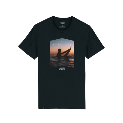 T-shirt preta com estampa de surf ao pôr do sol e texto