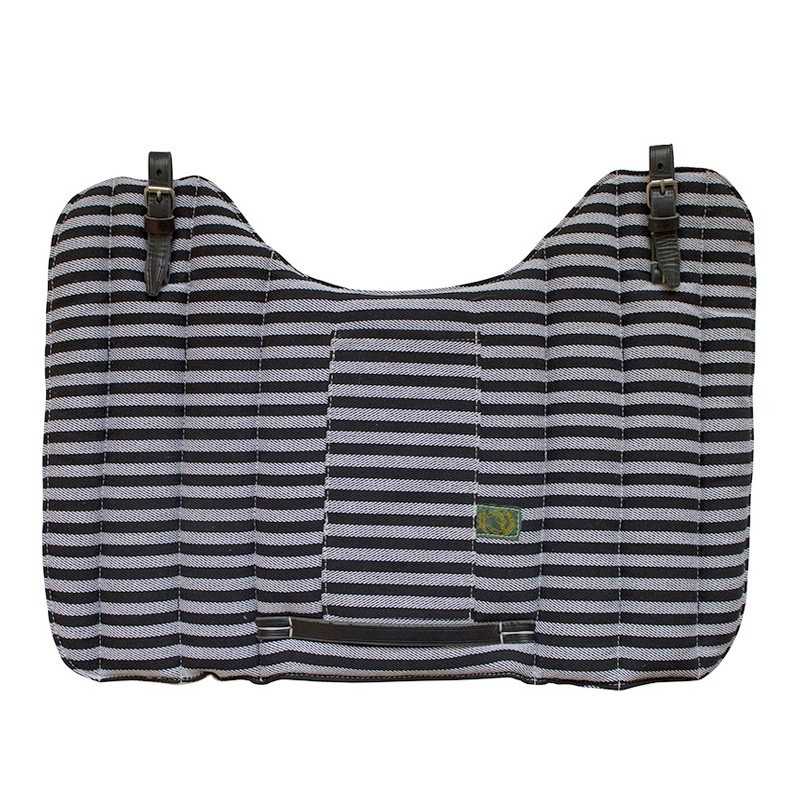 almofada para sela riscas preto e branco com fivelas e logo verde amarelo