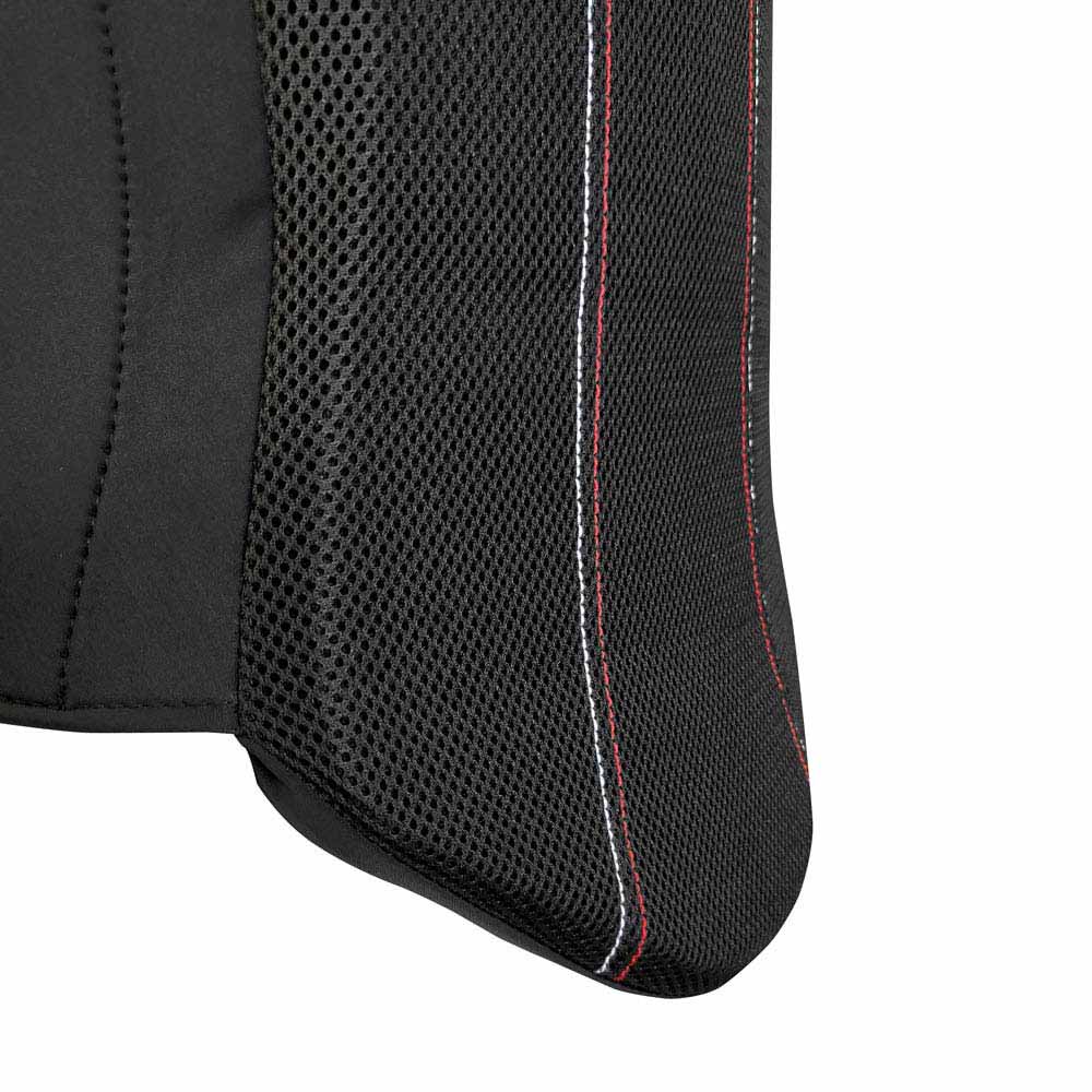 Parte inferior de colete preto com malha e costuras vermelha e branca