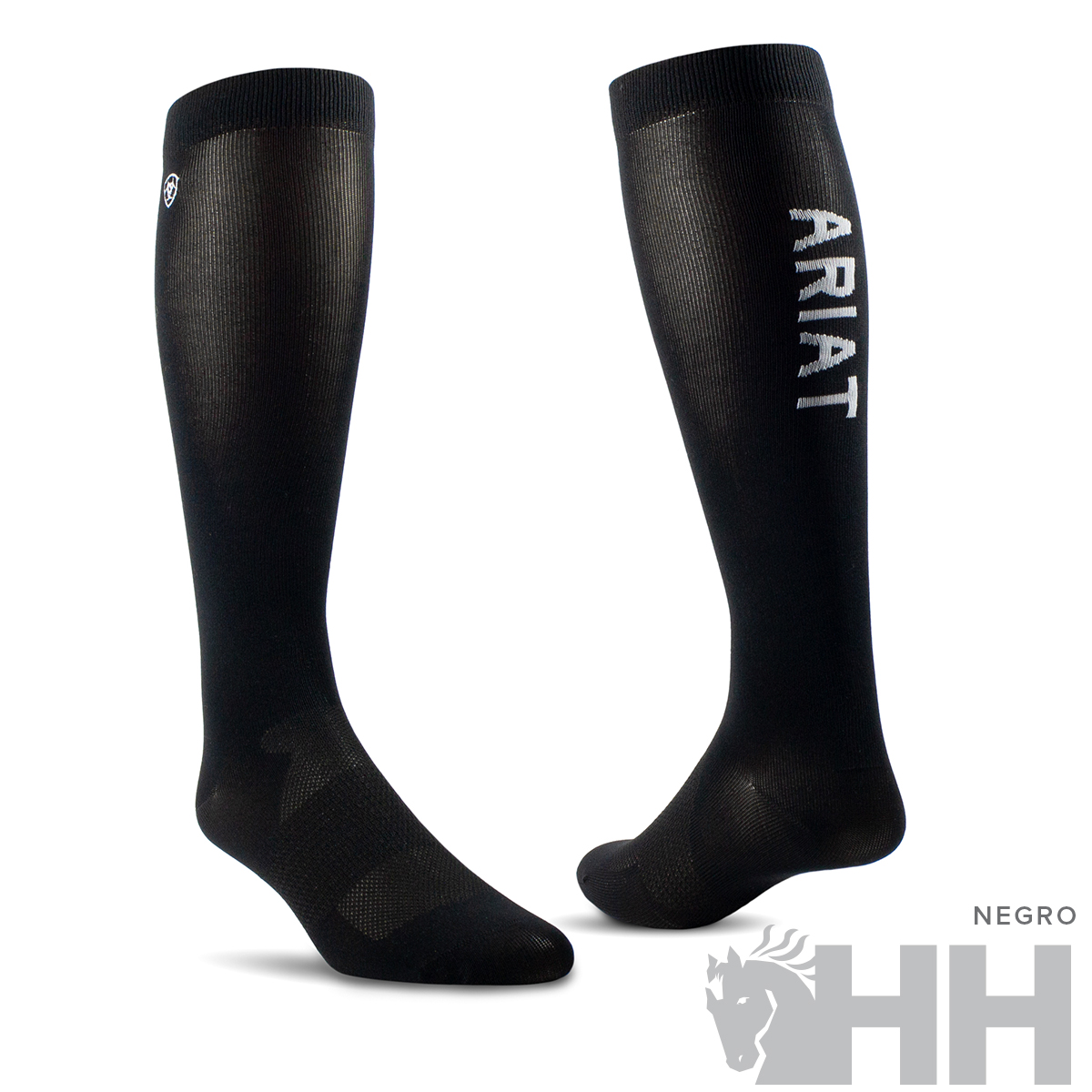 Par de meias pretas com palavra ARIAT em branco e logotipo HH