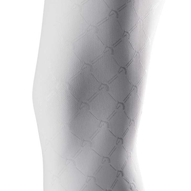 Meia-calça branca com padrão quadriculado em relevo