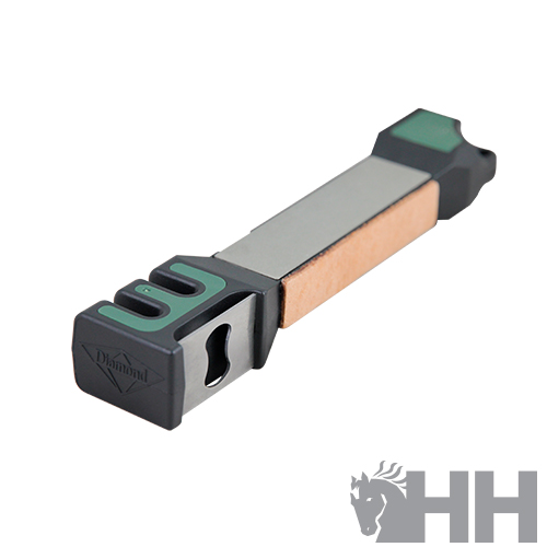 Afia facas portátil preta com detalhes verdes e superfície cobre com logótipo Diamond