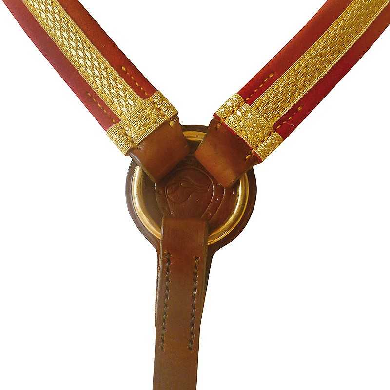 Suspensório em couro castanho com detalhes dourados e peça metálica central