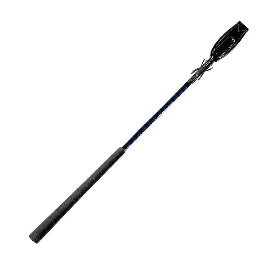 Chibata preta com pega preta e detalhamento azul