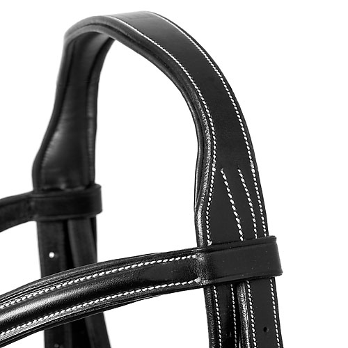 Cabeçada de couro preto com costuras brancas e detalhes acolchoados