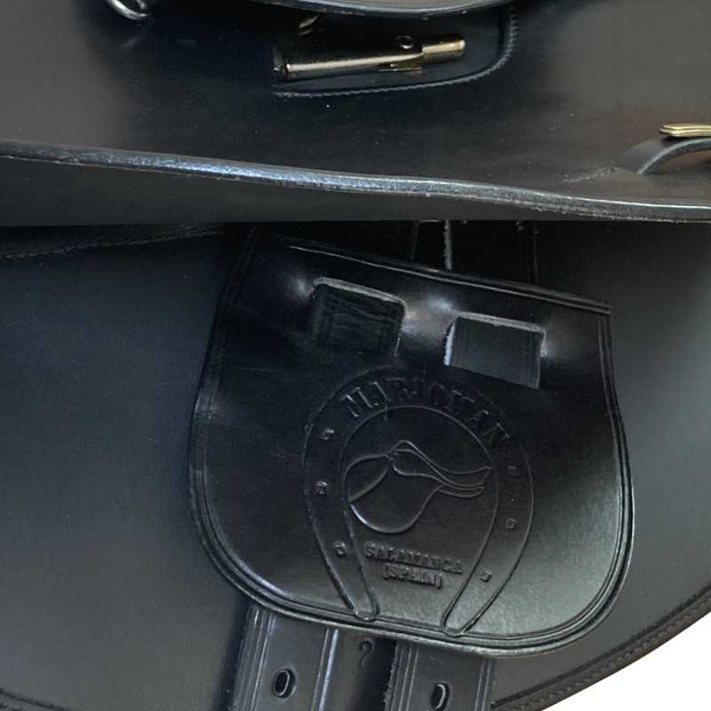 Sela de equitação em couro preto com logo MY FOOTAN