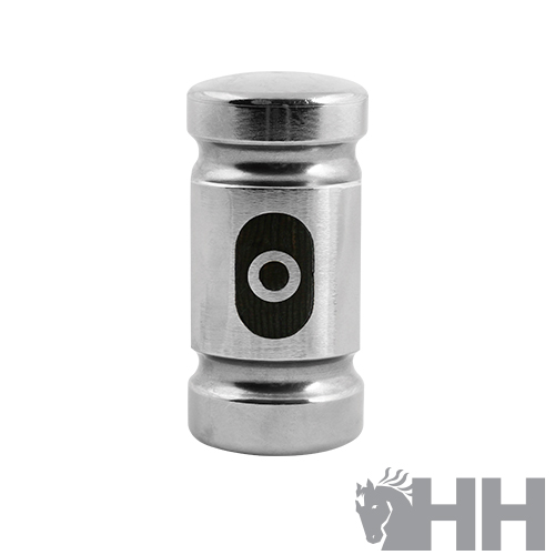 Produto metálico prateado cilíndrico com símbolo preto e branco sobre fundo branco