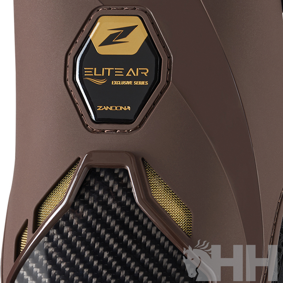 Placa ELITE AIR EXCLUSIVE SERIES ZANDONA em produto castanho com detalhes amarelos