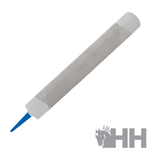 Ferramenta com cabo branco e ponta azul, superfície áspera cinzenta cilíndrica