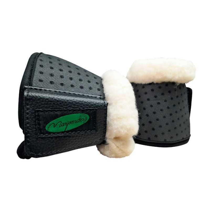 protetores para cascos de cavalo pretos com forro felpudo branco