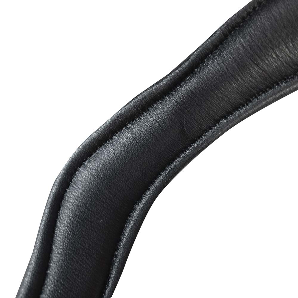 Correia ou alça almofadada em couro negro com costura