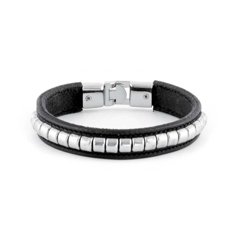 Pulseira masculina de couro preto com contas metálicas prateadas e fecho metálico