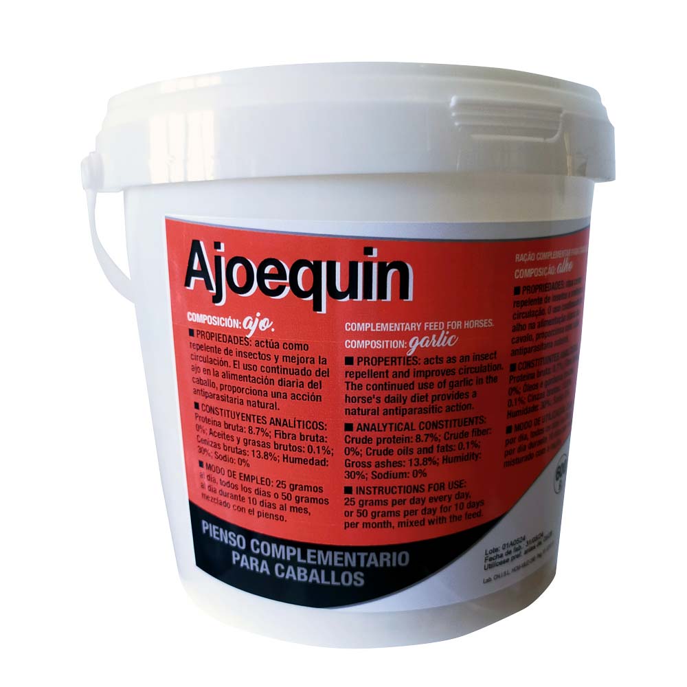 Recipiente branco com suplemento alimentar para cavalos Ajoequín com rótulo vermelho e preto