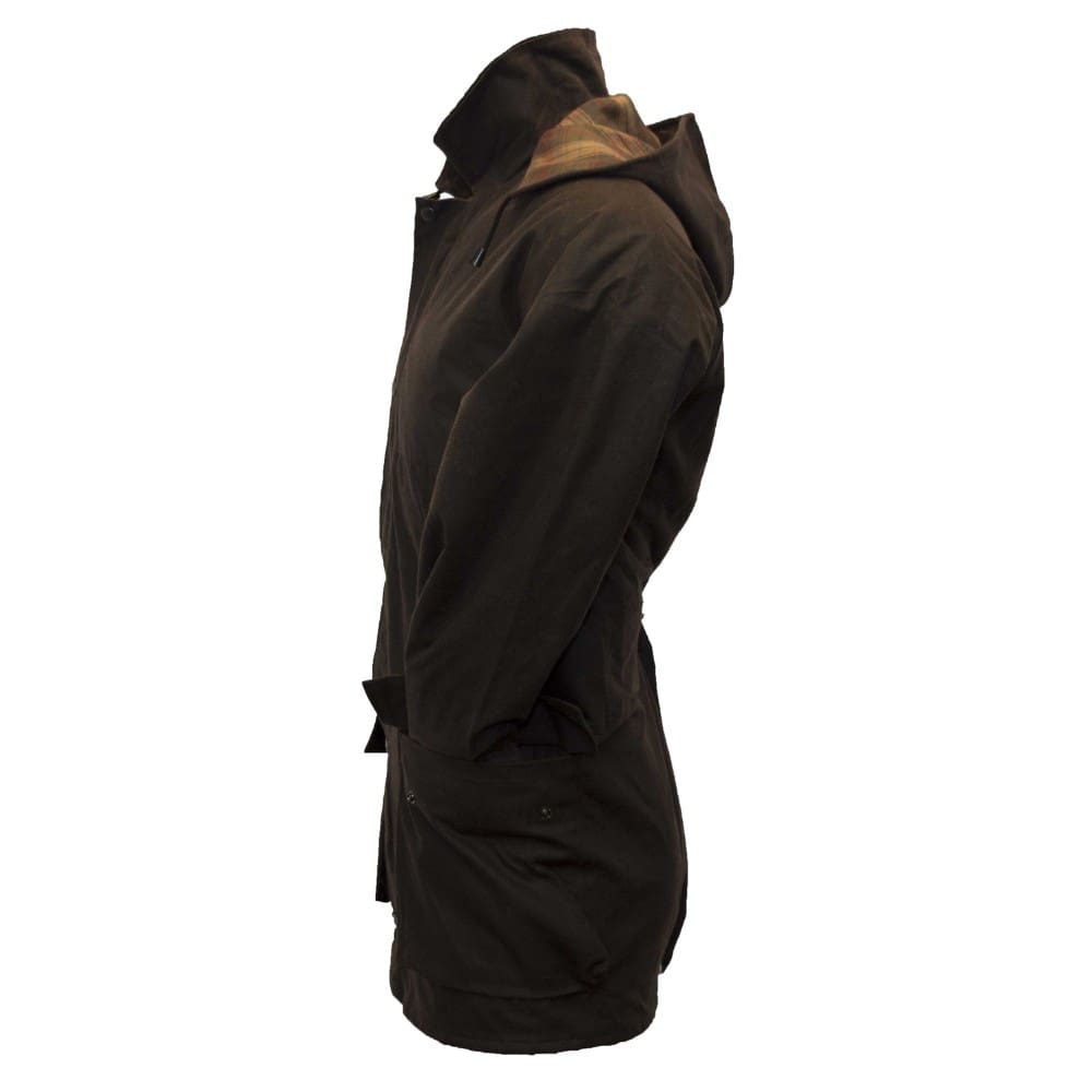 Casaco comprido castanho-escuro com capuz e interior xadrez