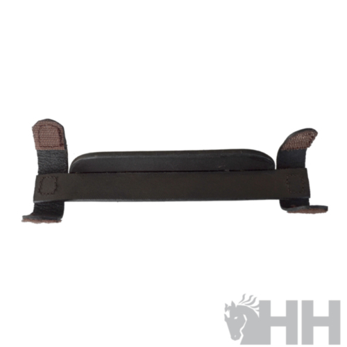 Alça de transporte preta com acolchoamento e tiras de velcro em fundo branco