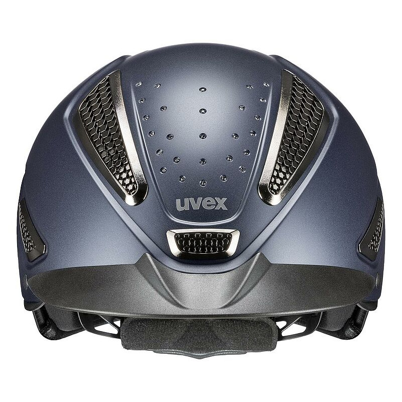 Capacete azul escuro com visor cinzento e ventilações pretas em fundo branco