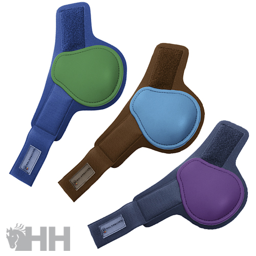 Protetores de botas de equitação em diferentes cores com fecho de velcro e etiqueta HH