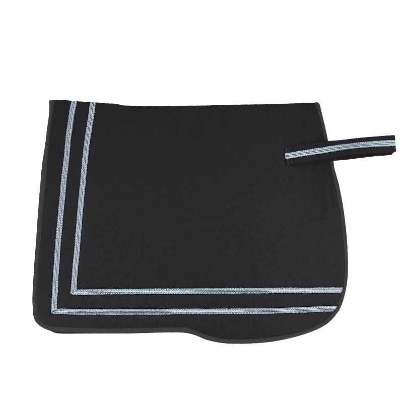 Manta preta para cavalo com faixas brancas em ângulo e correia ajustável