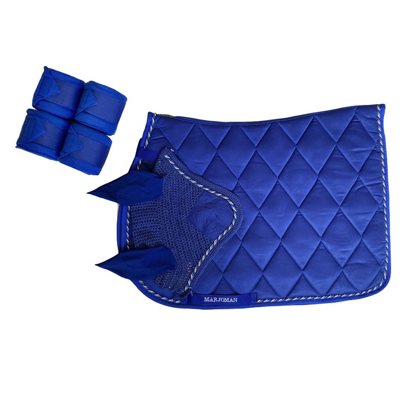 Conjunto de equipamento para cavalo azul com manta acolchoada, touca e bandagens.
