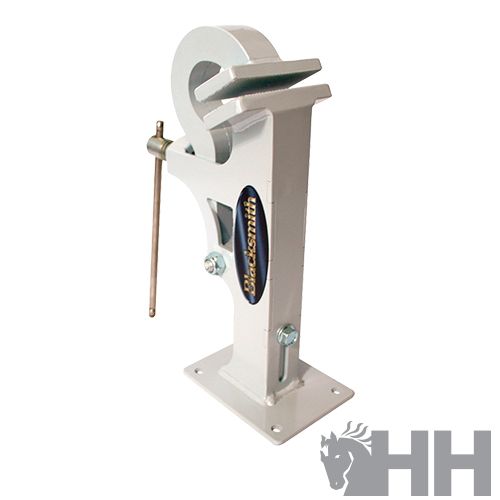 Suporte metálico branco com alavanca e placa azul com texto