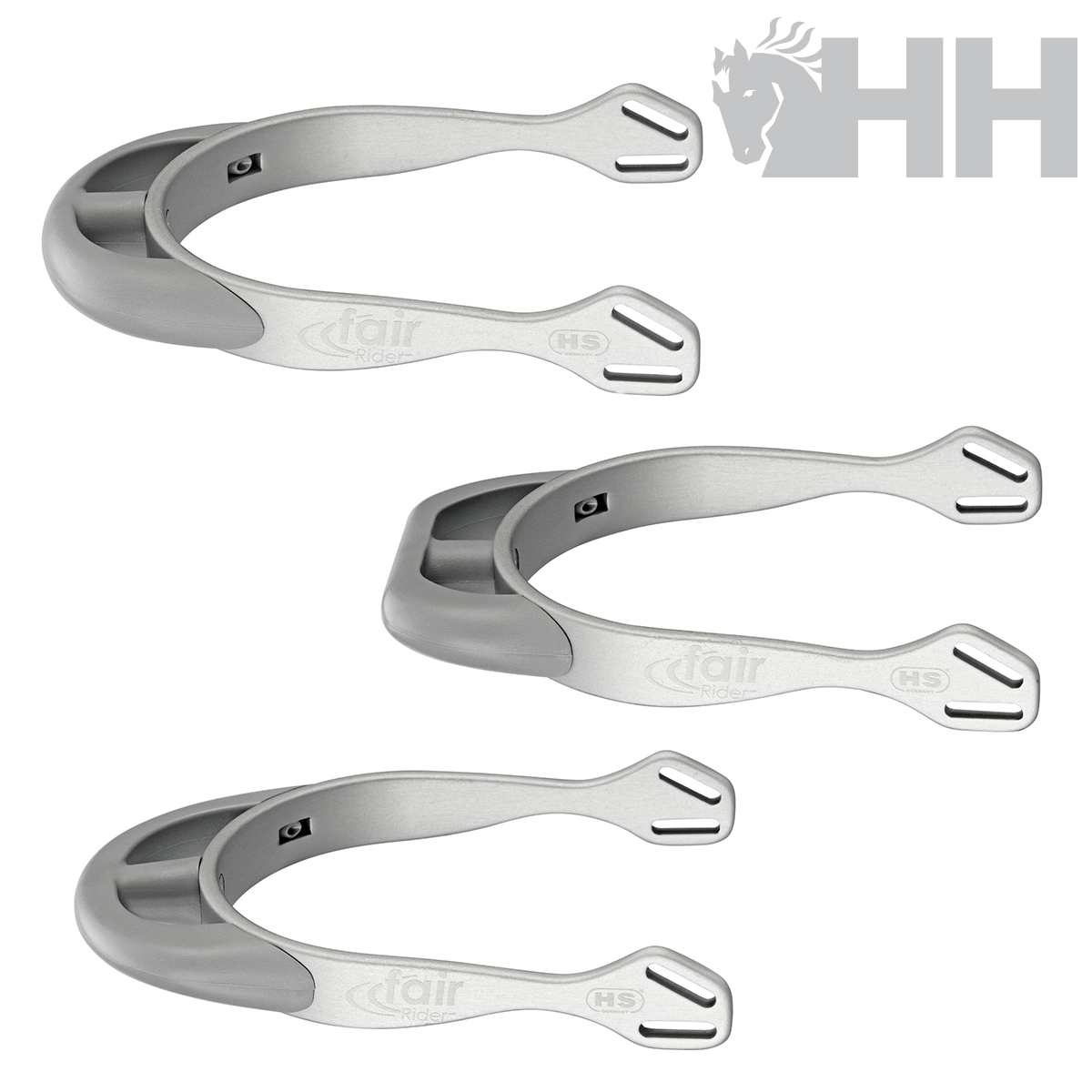 Três estribos prateados com almofadas cinza e texto gravado, fundo branco