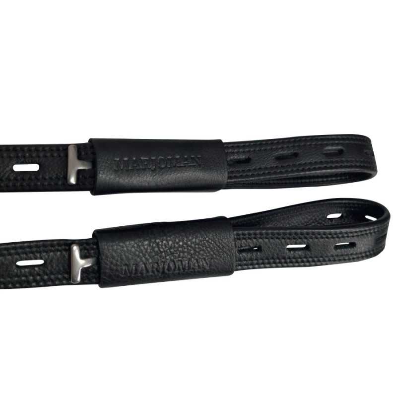 Duas correias pretas em pele com fivela metálica e marcas MAROMAN