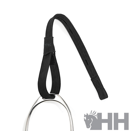 Colar de treino equitação em metal prateado com correia preta ajustável.