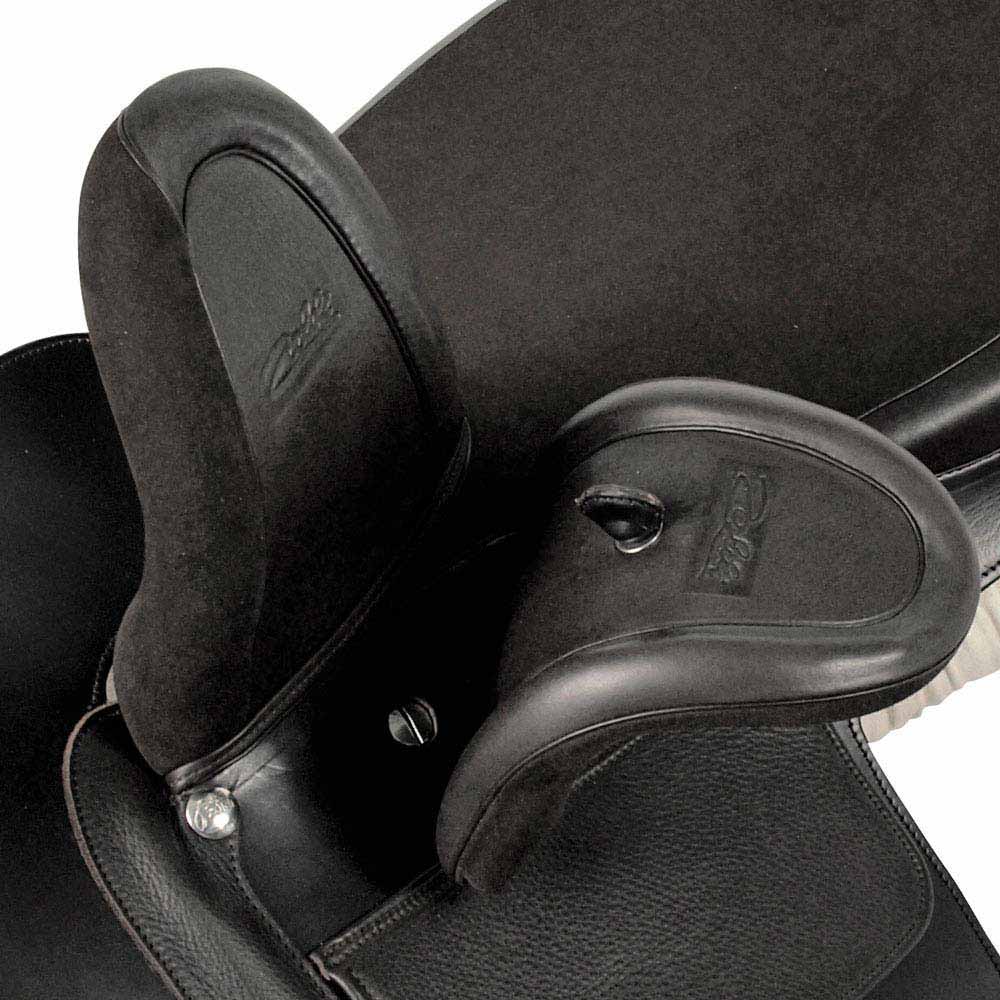 Selim de equitação preto em couro e camurça com detalhes almofadados