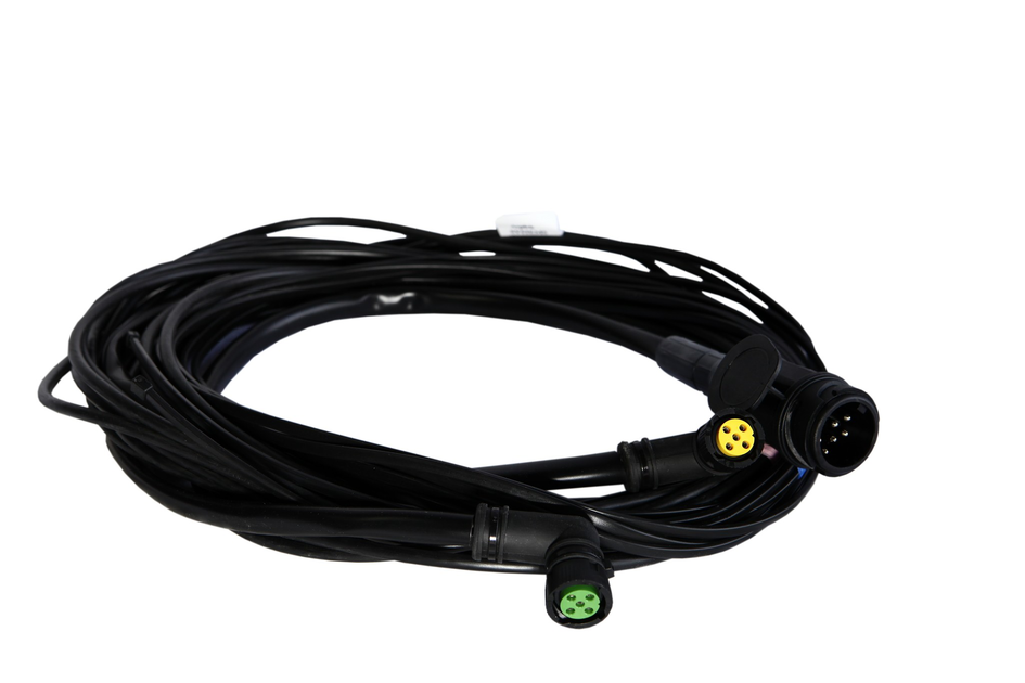 Cabo elétrico preto com conectores coloridos