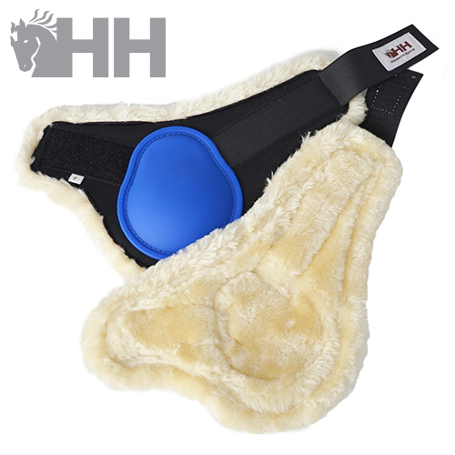 Protector para cavalo com acolchoamento azul e pelo sintético bege