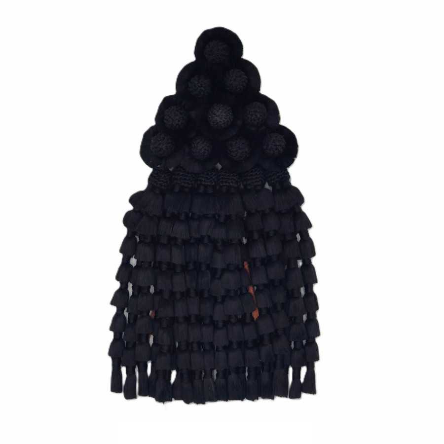 Franja de tecido preto com franjas e pompons