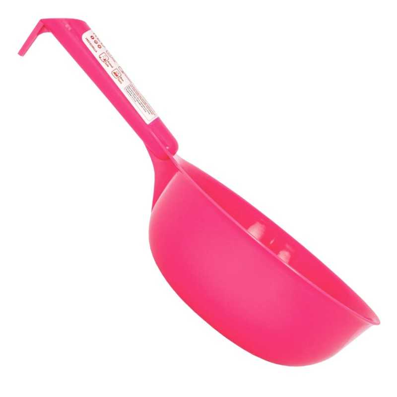 Concha de plástico rosa com cabo longo e etiqueta adesiva