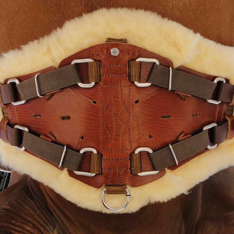 Cinto de equitação castanho com interior em pele e fivelas prateadas