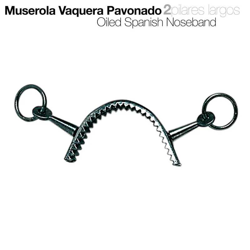 Muserola Vaquera Pavonado em metal pavonado com dois aros largos e parte dentada central num fundo branco