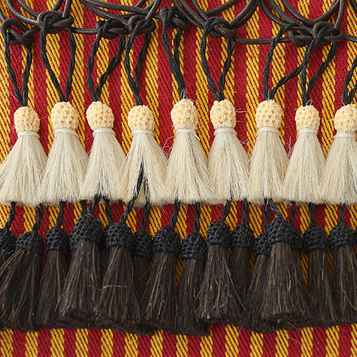 Franja de tecido listrado com franjas creme e castanho escuro