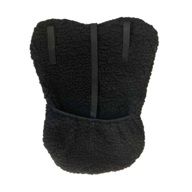 Bolsa ou acessório preto de tecido peludo com duas fitas verticais
