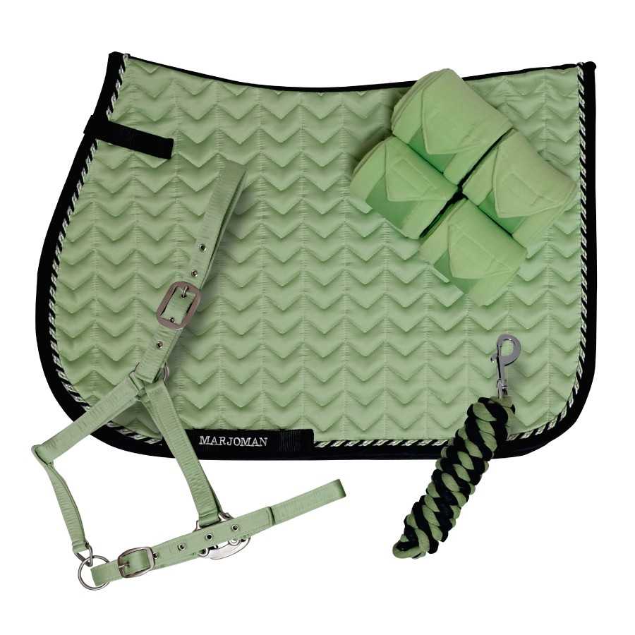 Conjunto de equitação verde claro com mantilha acolchoada e acessórios