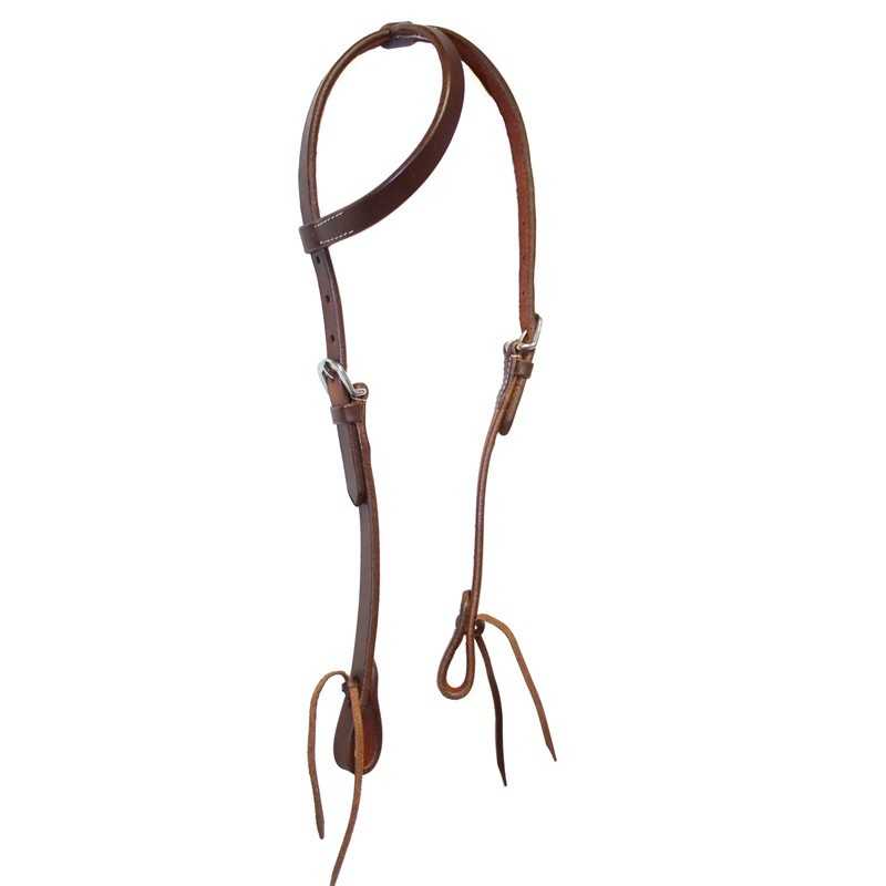 Cabeçada de cavalo em couro castanho com fivelas prateadas