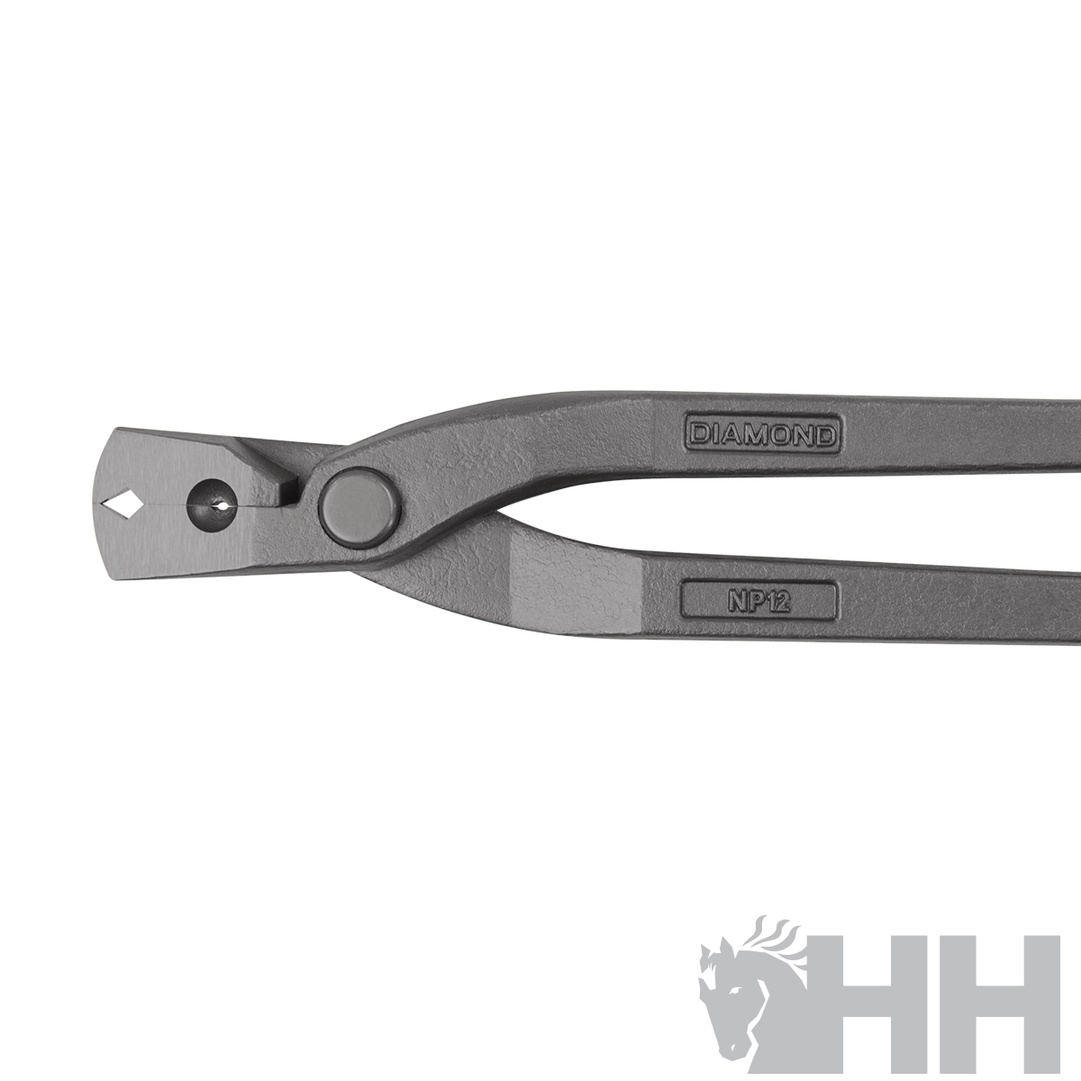 Alicate de metal cinzento com marcação Diamond e NP12
