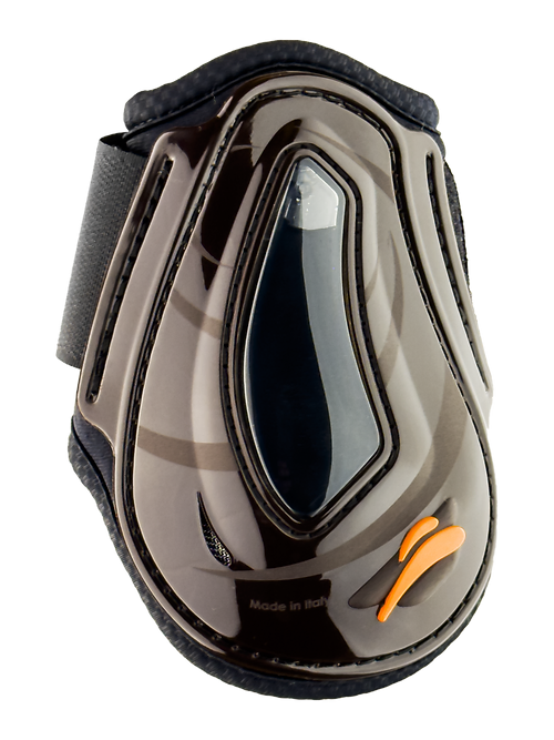 Protetor de casco para cavalo cinza e preto com logotipo laranja e texto Made in Italy