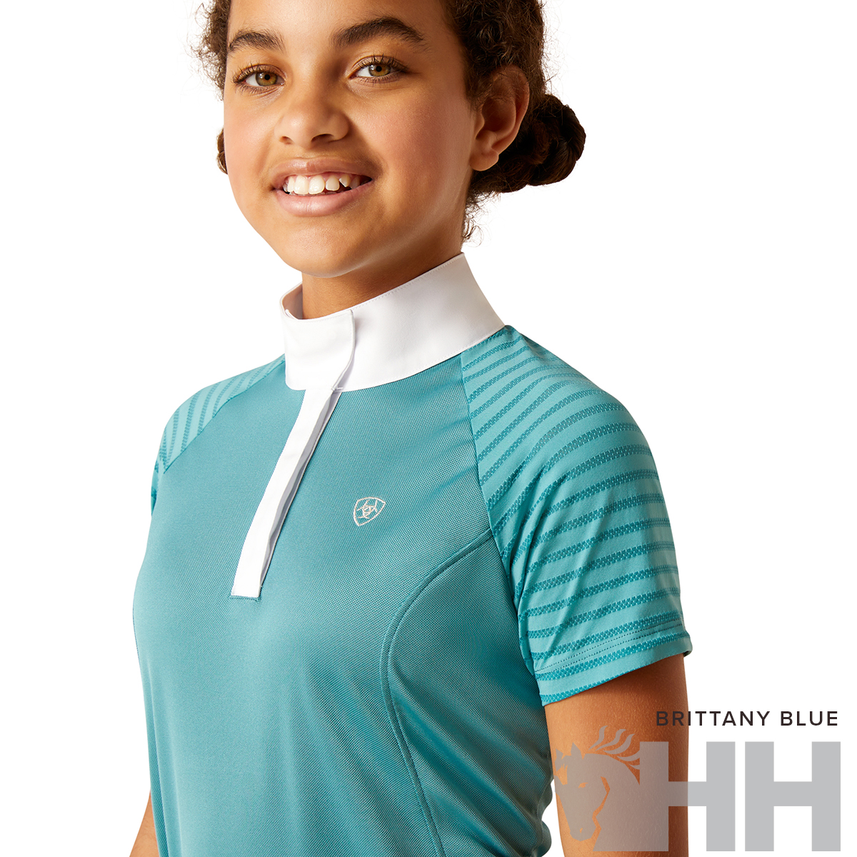 Camisola transpirável azul com gola branca e fecho frontal