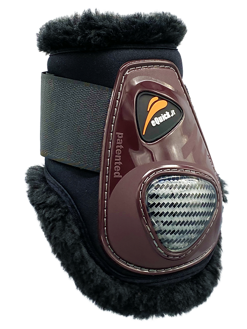 Protetor para cavalo preto e castanho com detalhe em carbono e velcro