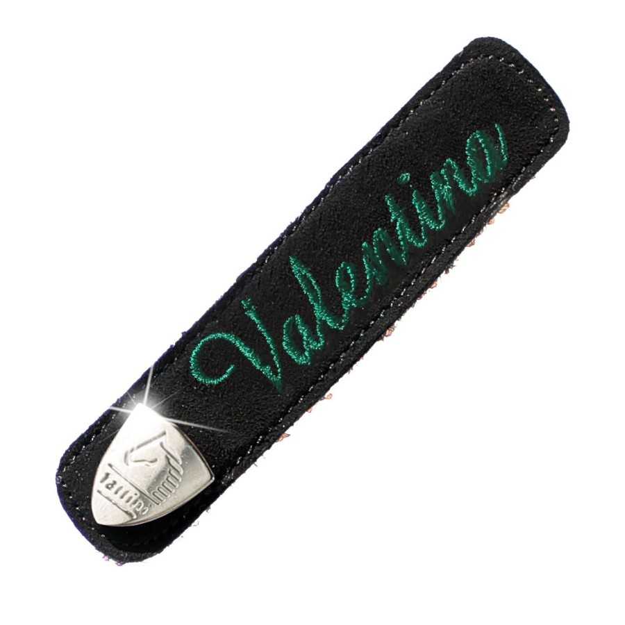 Clip para gravata preto com bordado verde e emblema metálico