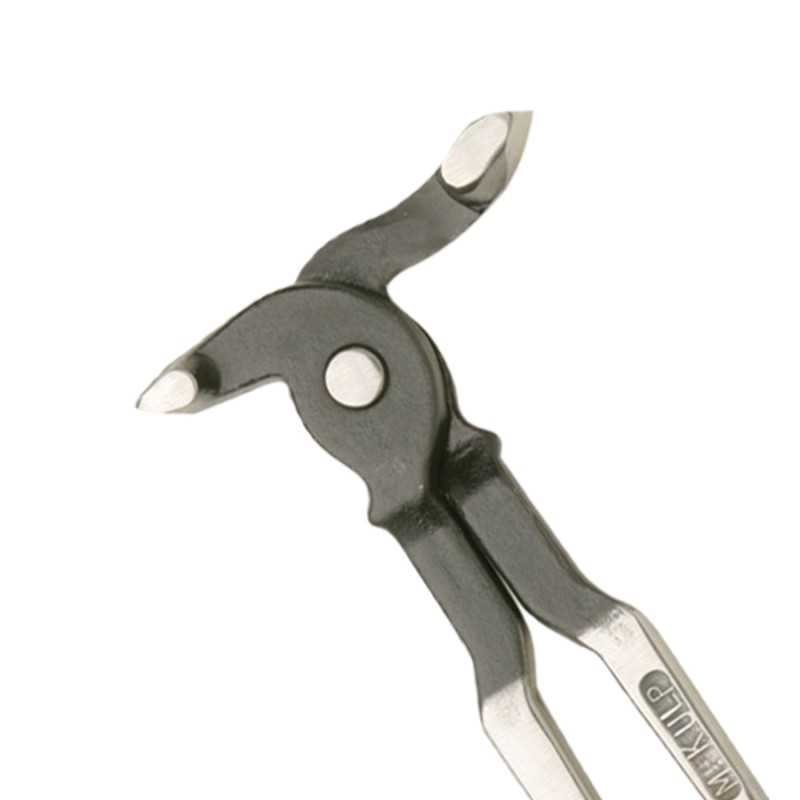 Alicate de corte metálico preto e prateado com inscrição MARQUIP